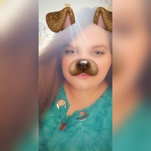 Meet your Posher, Alicia